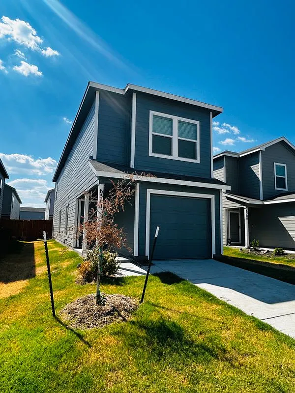 4 bed, 2.0 bath, 1535 sqft, $2,030 — Photo 3