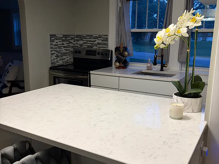 4000 University Ave #7 — Photo 28
