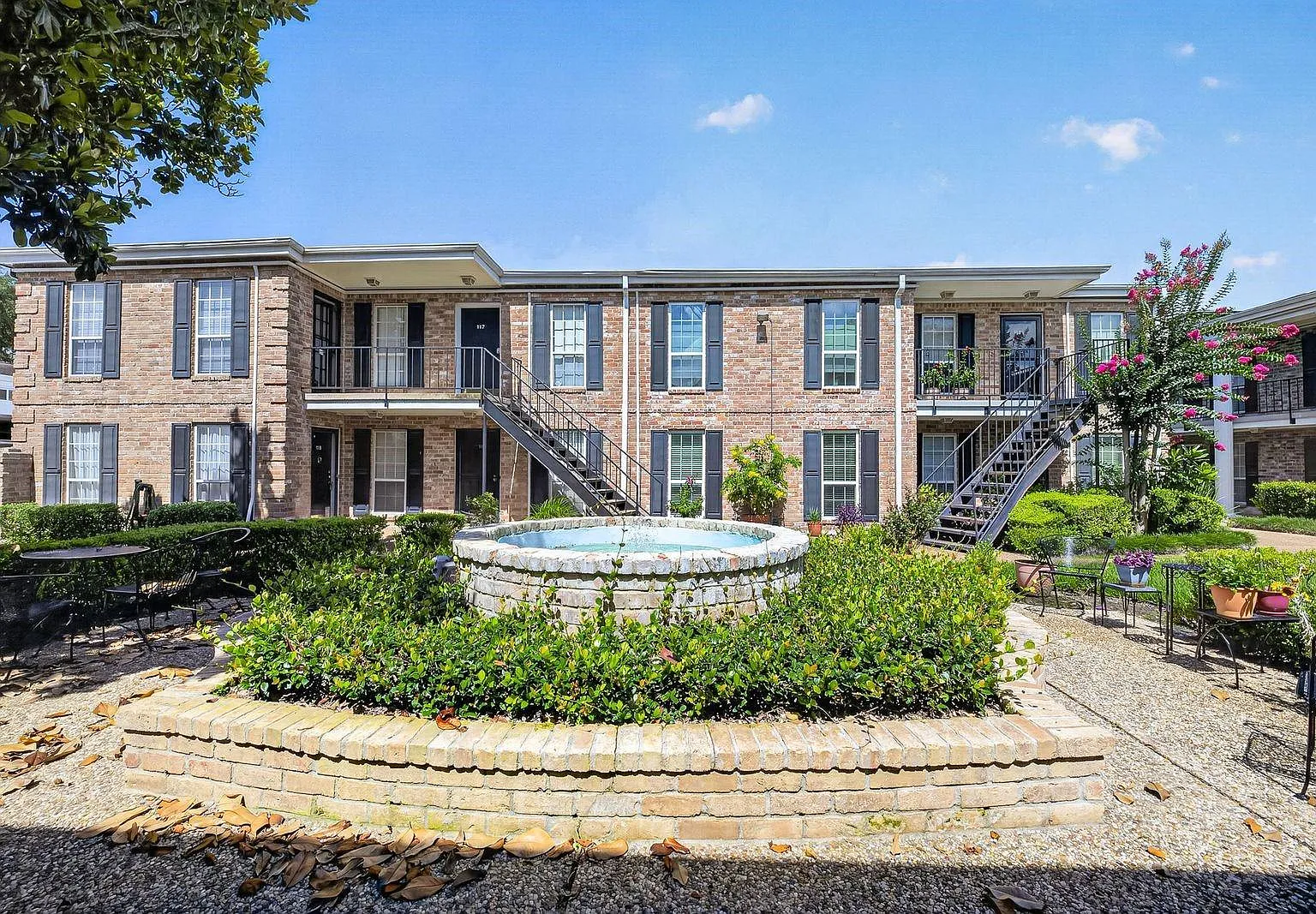1 bed, 1.0 bath, 680 sqft, $1,100 — Photo 1