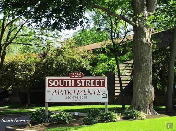 South Street Apartments