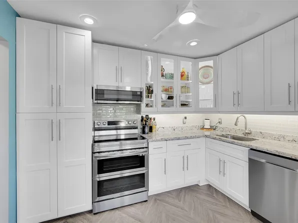 163 Lake Meryl Drive #163, West Palm Beach, FL 33411