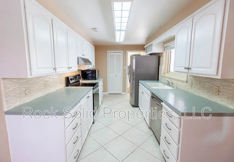 3413 Luckie Rd — Photo 13