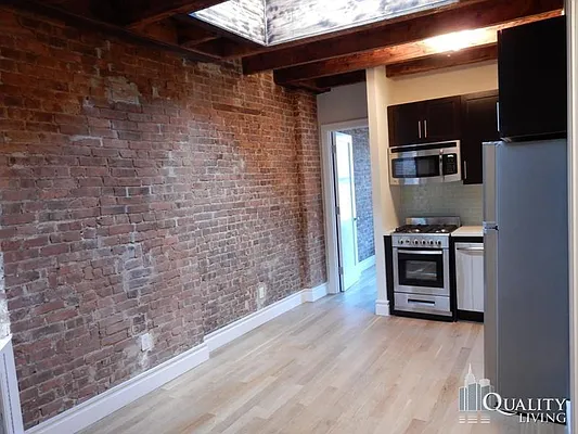 Rented by (Legacy) NY Quality Living Uptown | media 16