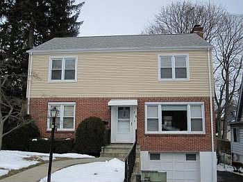 1st image of 8 Bursley Pl