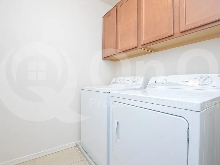 883 S Almira Ave — Photo 27