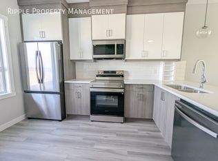 630 Red Sky Way NE #41, Calgary, AB T3N1V4
