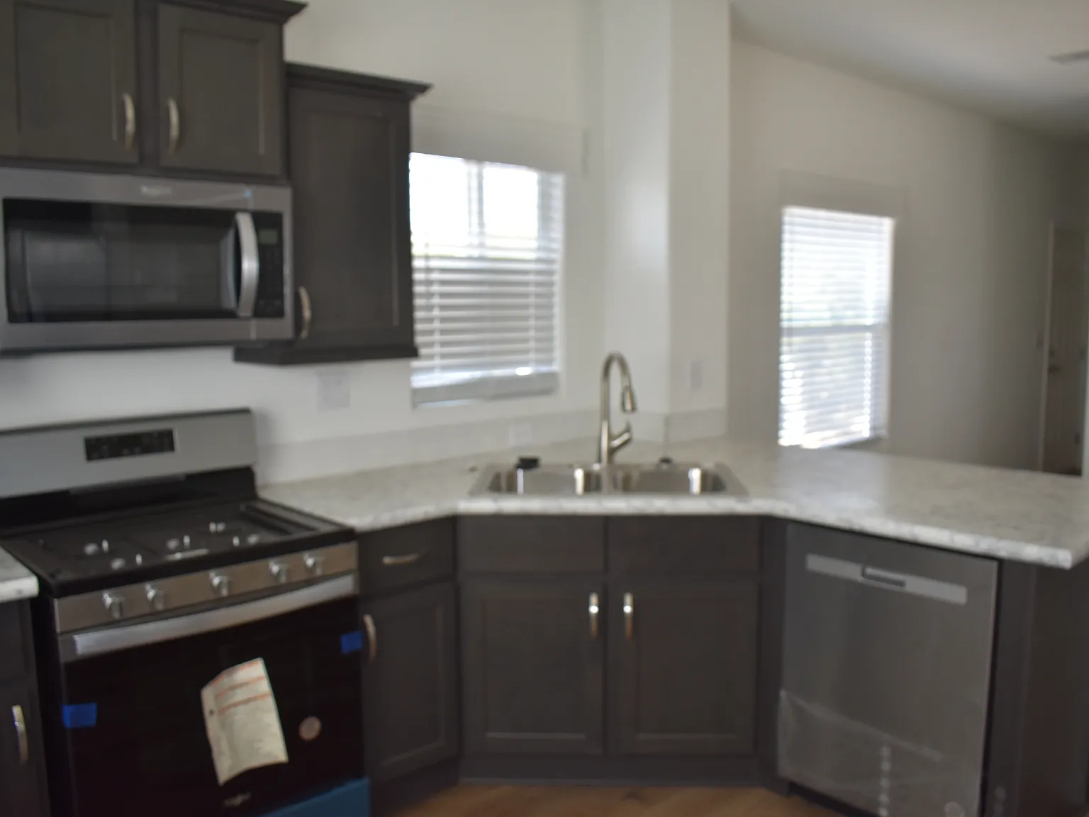 2 bed, 764 sqft, $1,000 — Photo 4