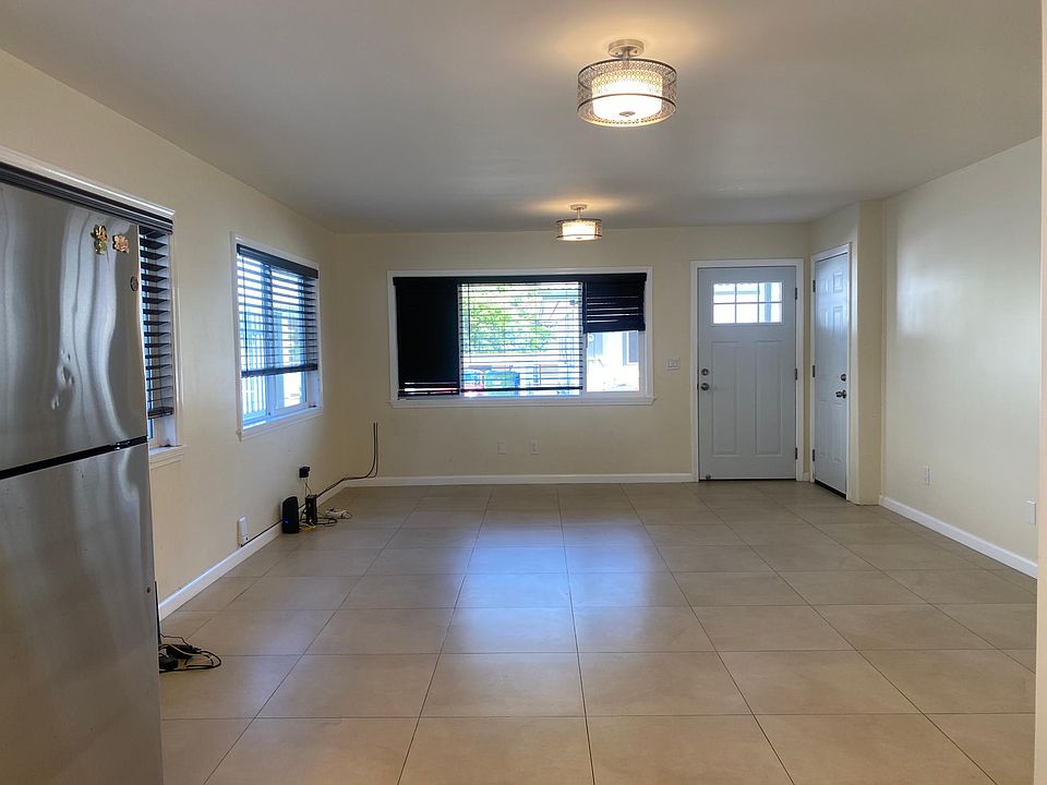 1st image of 2117 Palolo Ave