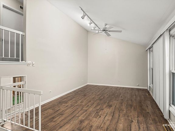 4th image of 8119 Oriole Dr