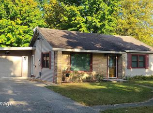 840 W Belle Ave, Saint Charles, MI 48655