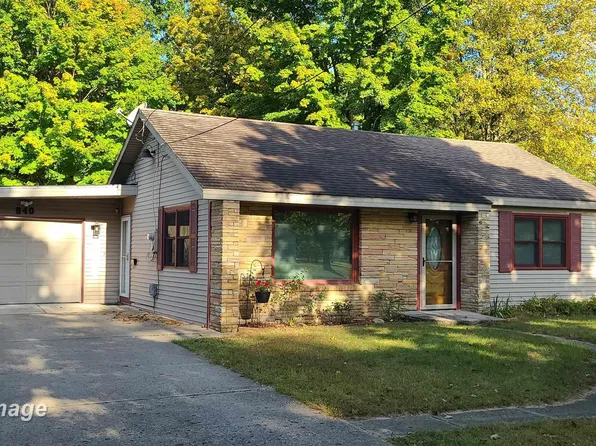 840 W Belle Ave, Saint Charles, MI 48655