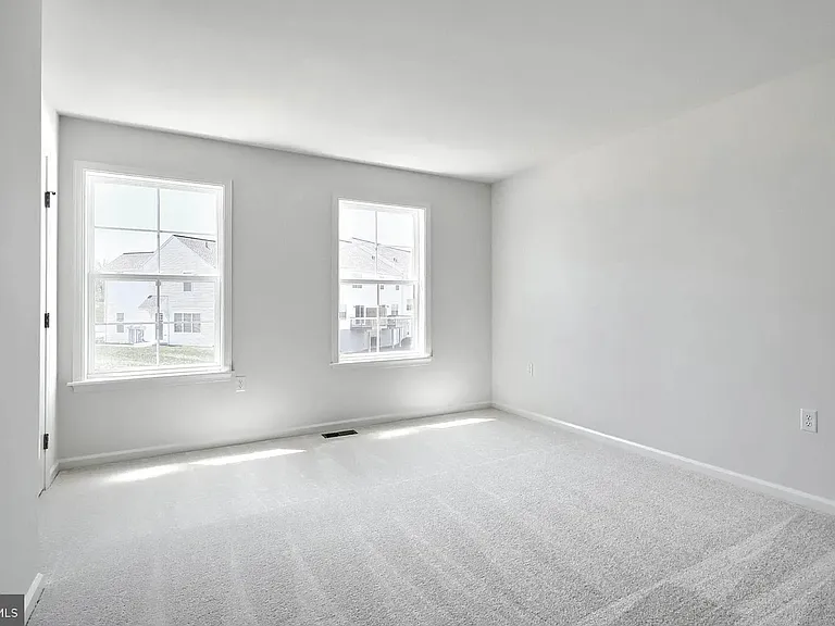 7882 Briarwood Dr — Photo 27