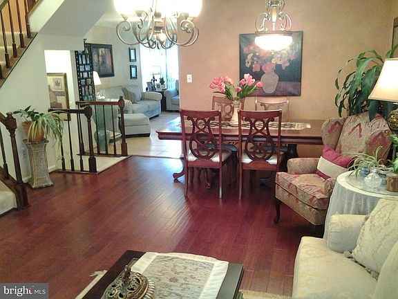3rd image of 16829 Winston Ln