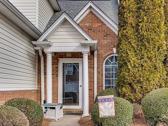 5th image of 324 Ivystone Dr