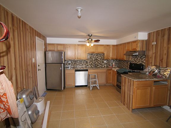 4th image of 8812 Briar Ct APT 3A