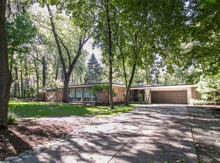 12616 S 83rd Ave, Palos Park, IL