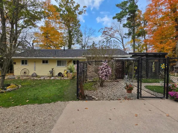 3936 Truesdale Ave, Newaygo, MI 49337