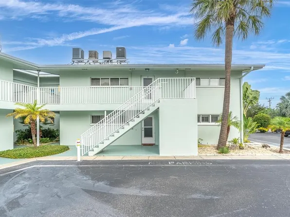 2566 Gary Cir APT 6, Dunedin, FL 34698