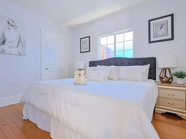 421 Elizabeth St — Photo 13
