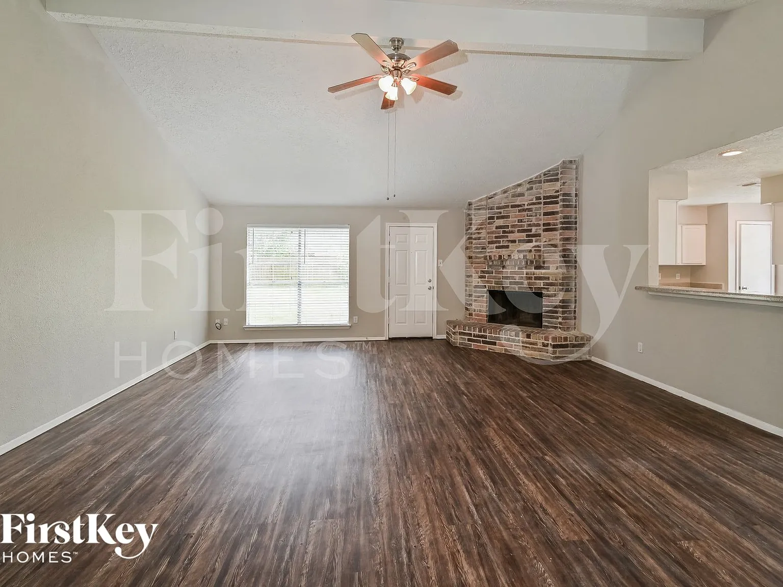 3 bed, 2.0 bath, 1470 sqft, $1,710 — Photo 2