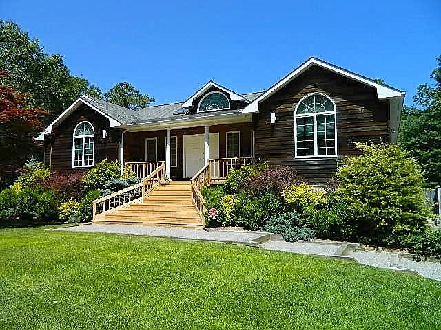 1st image of 18 Bettina Ct