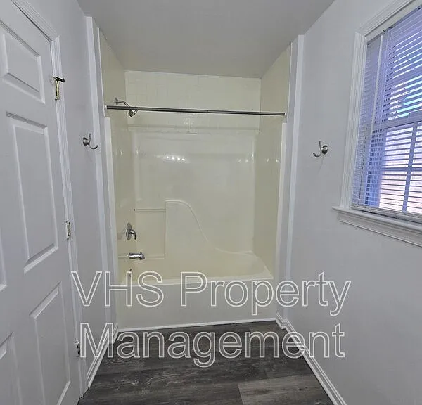 4 Daiseys Rest Rd — Photo 13
