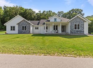 W6275 Pinewood Dr, Holmen, WI 54636
