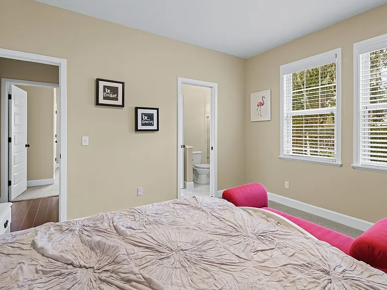 3990 NW 63rd St — Photo 25