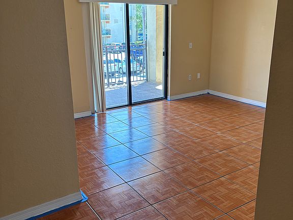 4th image of 9300 Fontainebleau Blvd APT 213