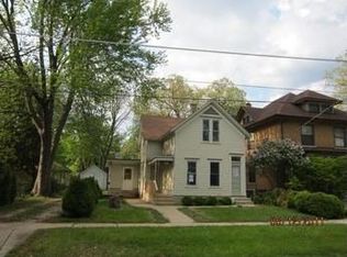 564 Lillie St, Elgin, IL 60120