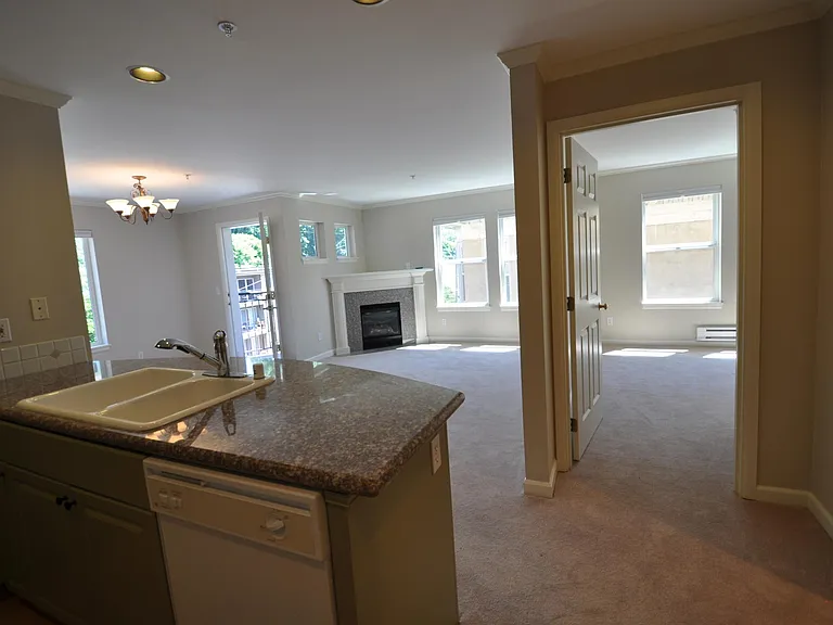 1417 Queen Anne Ave N #305 — Photo 5