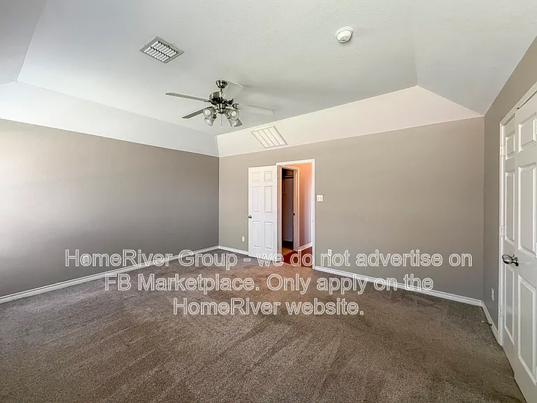 313 Charleston Dr — Photo 9