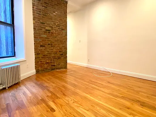 Rented by Corcoran | media 23