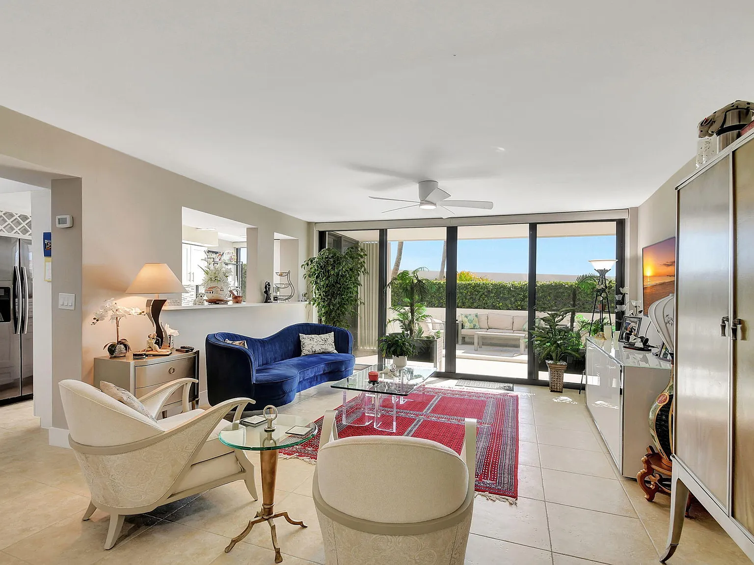 3 bed, 3.0 bath, 1920 sqft, $10,000 — Photo 1