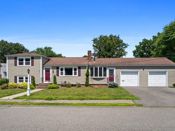 171 Carol Dr, Dedham, MA 02026