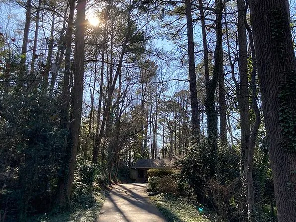 4366 Skyland Dr NE, Atlanta, GA 30342