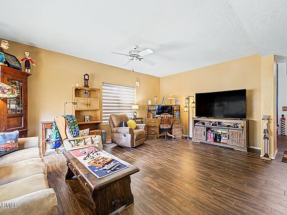 5th image of 4442 E BLUEFIELD Avenue