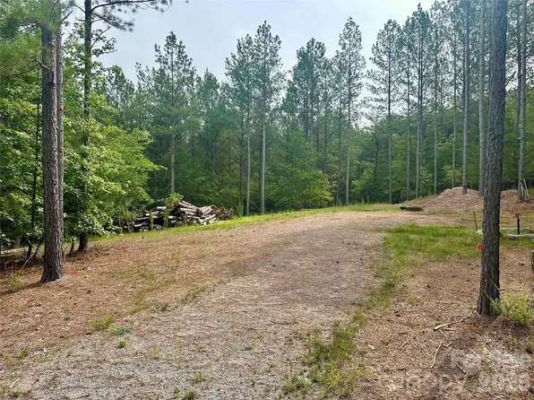 116 Cranberry Ln, Mooresboro, NC 28114