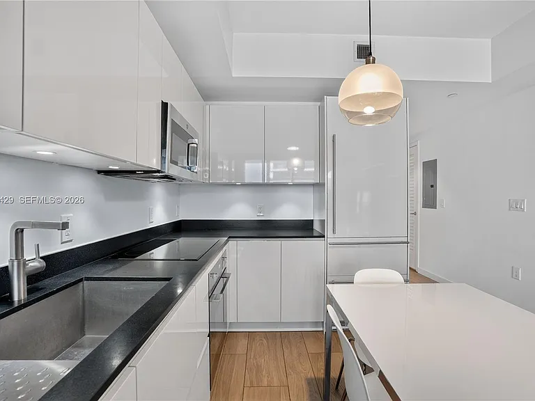 1010 Brickell Ave #3510 — Photo 7
