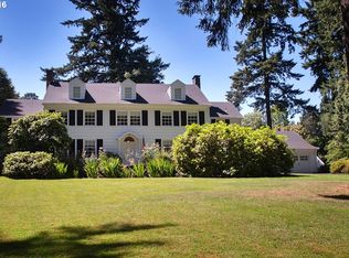 12657 S Edgecliff Rd, Portland, OR 97219