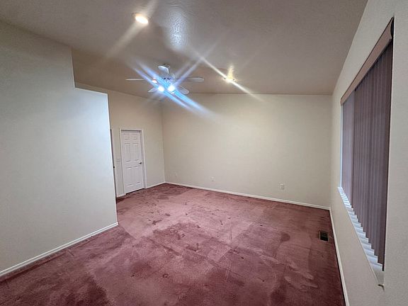 5th image of 624 W Helen Ave