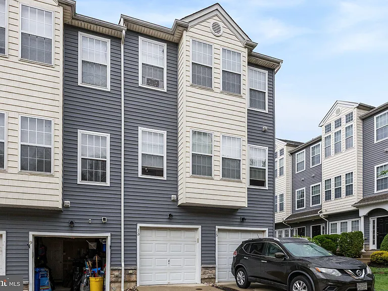 13 River Ln — Photo 22