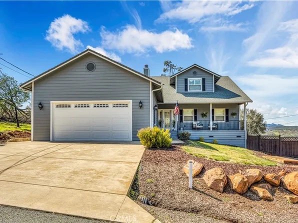 16305 Firethorne Rd, Hidden Valley Lake, CA 95467