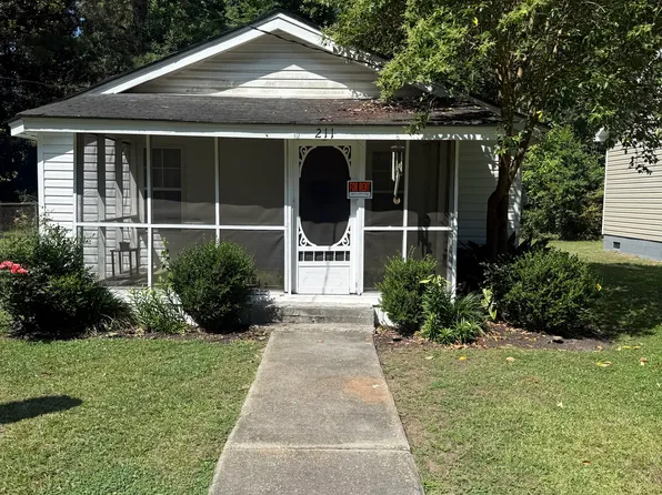 211 Andrews St, Latta, SC 29565