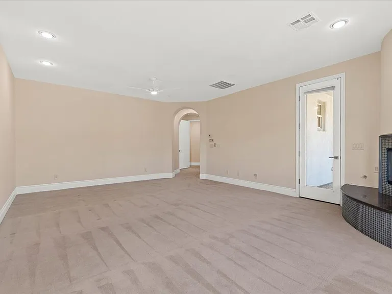3043 Red Springs Dr — Photo 16