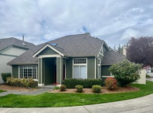 25744 SE 37th St, Issaquah, WA 98029