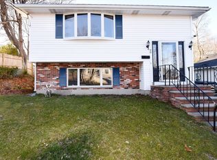 90 Beechwood Rd, Braintree, MA 02184