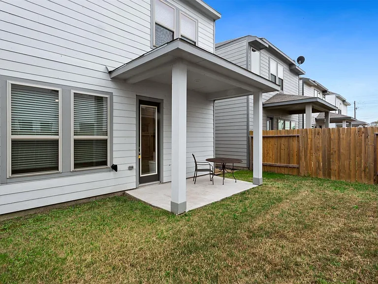 4416 Santorini Ln — Photo 26