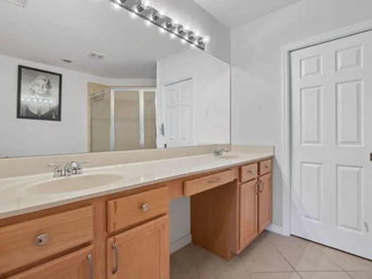 17529 Laurel Grove Ct — Photo 26