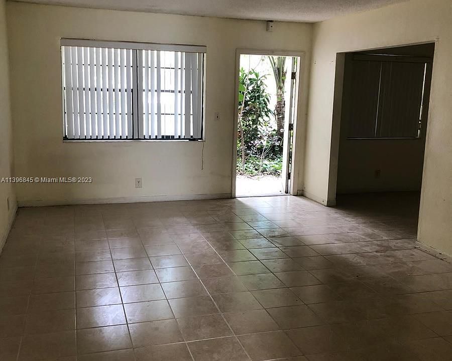 1st image of 500 NE 2nd St APT 123